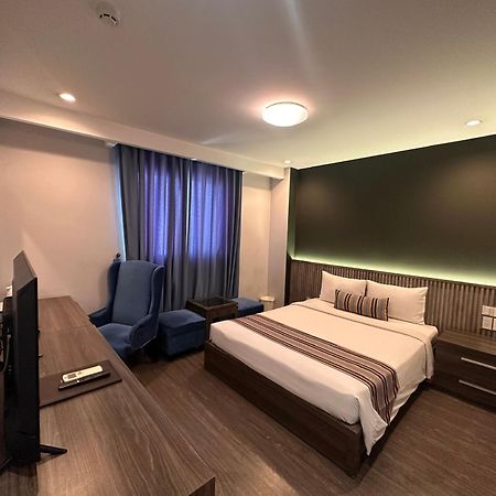 Iris Hotel Ho Chi Minh City Exterior photo