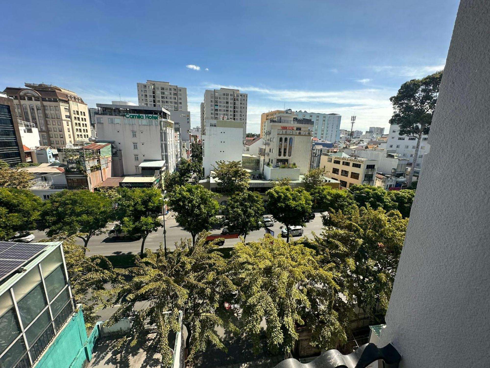 Iris Hotel Ho Chi Minh City Exterior photo