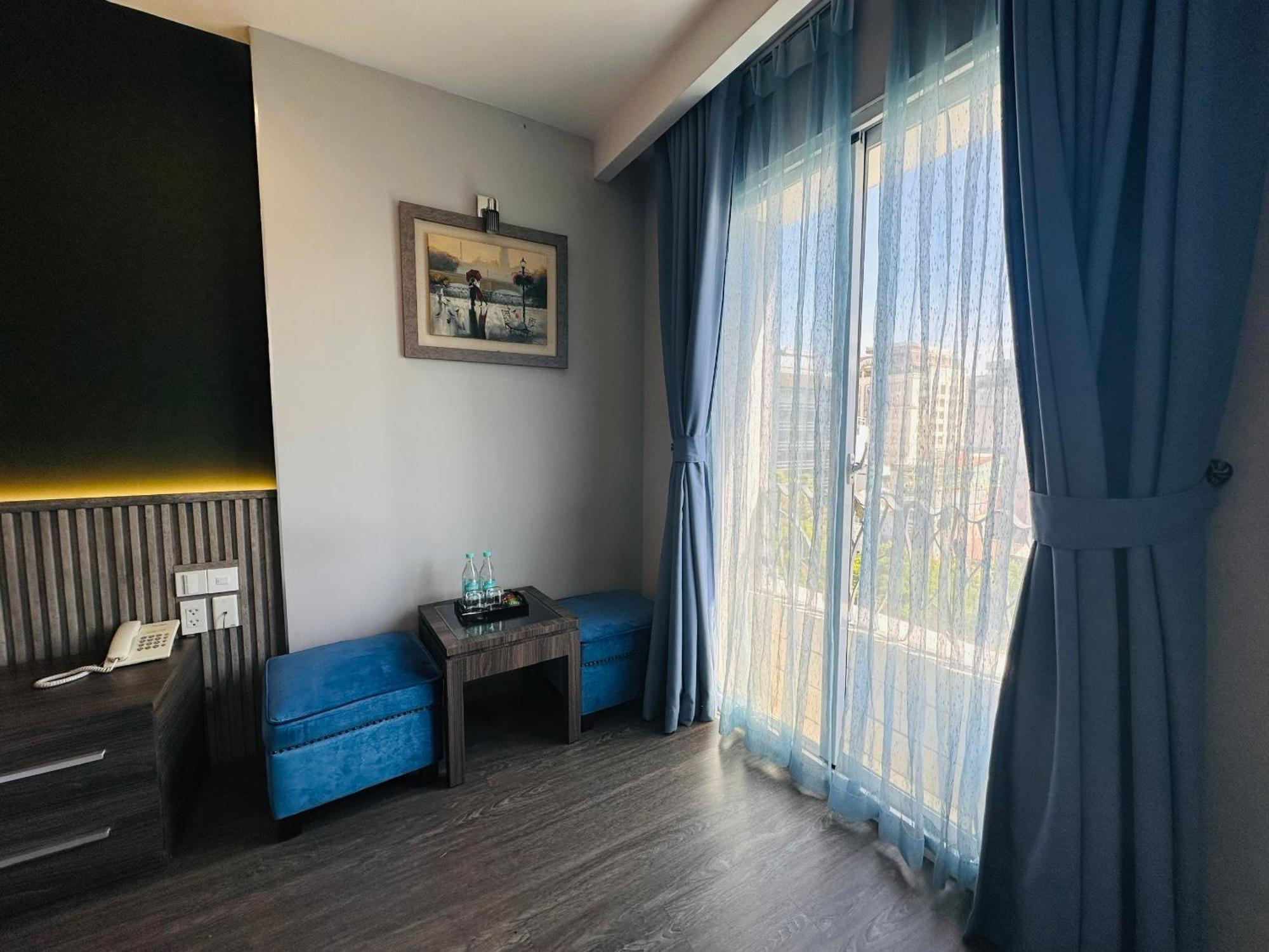 Iris Hotel Ho Chi Minh City Exterior photo